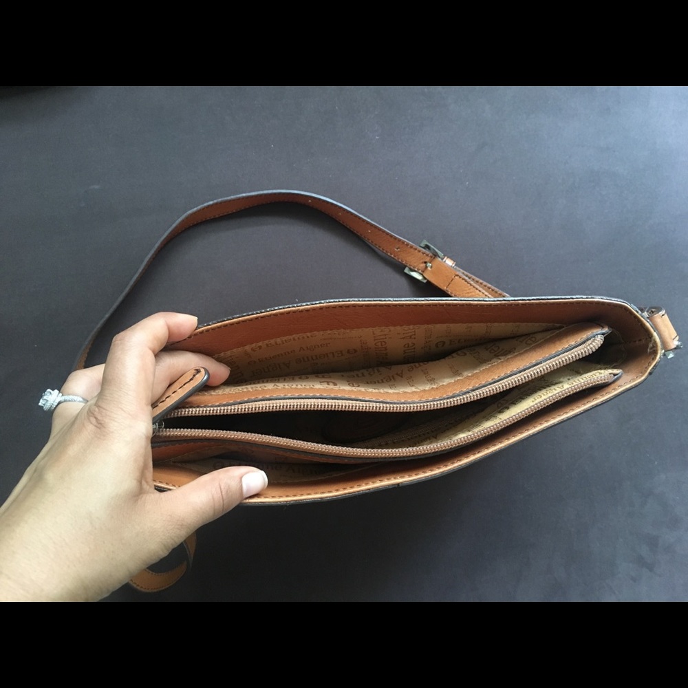 Sling bag - Picture 3 of 5